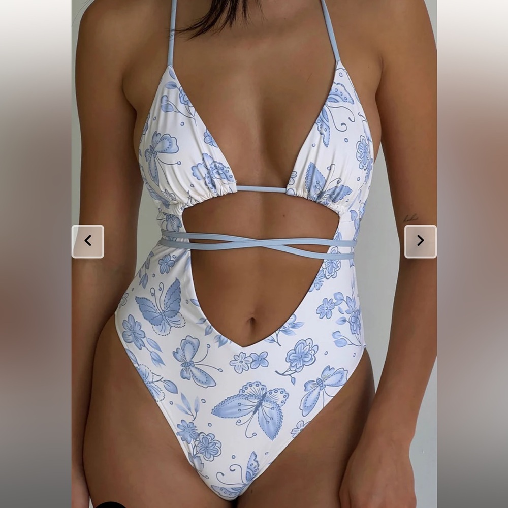x SYDNEY SWEENEY Gemma Wrap One Piece Swimsuit NWT